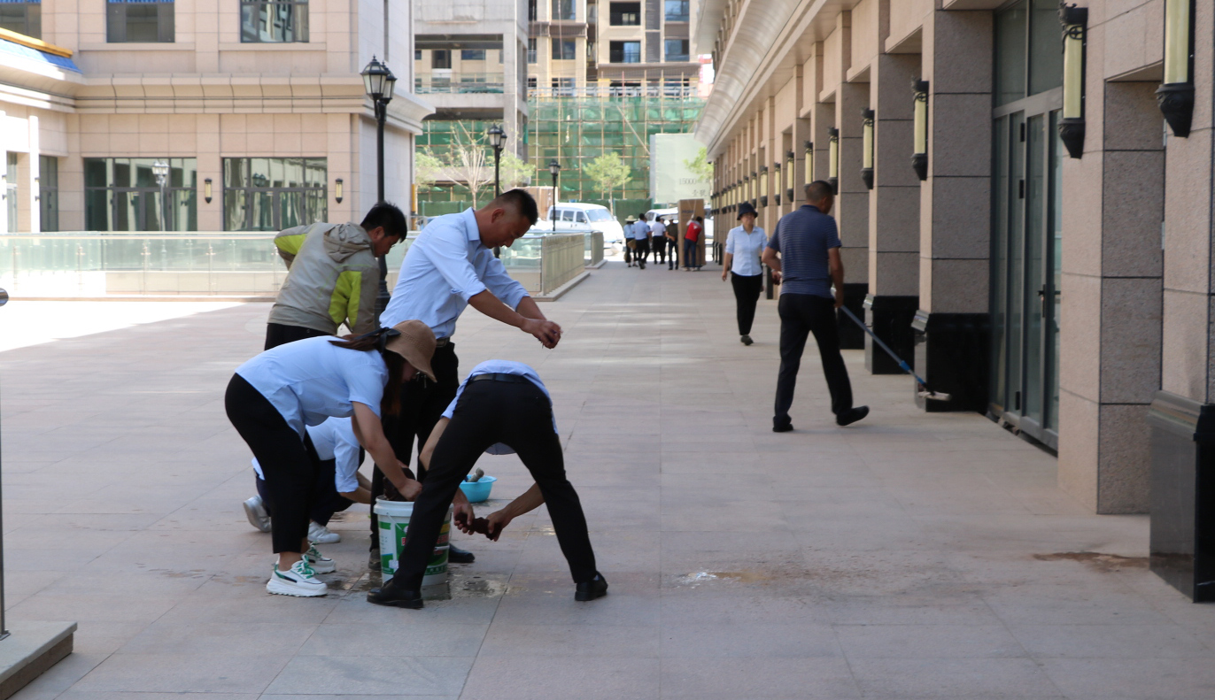 1655713535925337.jpg 义务劳动照片5.JPG